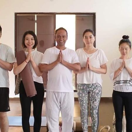 Yogi Home Stay Risikés Kültér fotó
